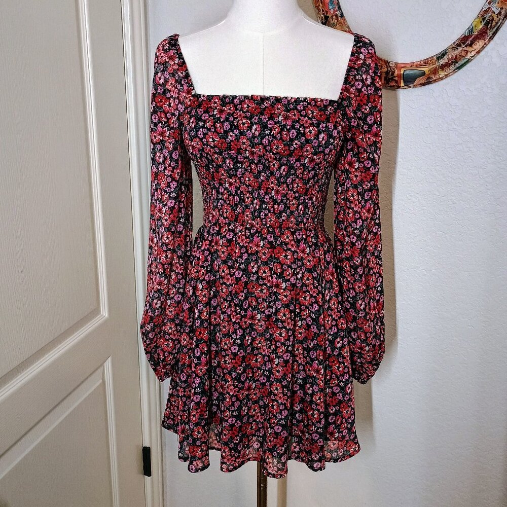 FRANCESCA'S Mi Ami Shimmer Long Sleeve Smocked Dress Black Pink Red sz Small
